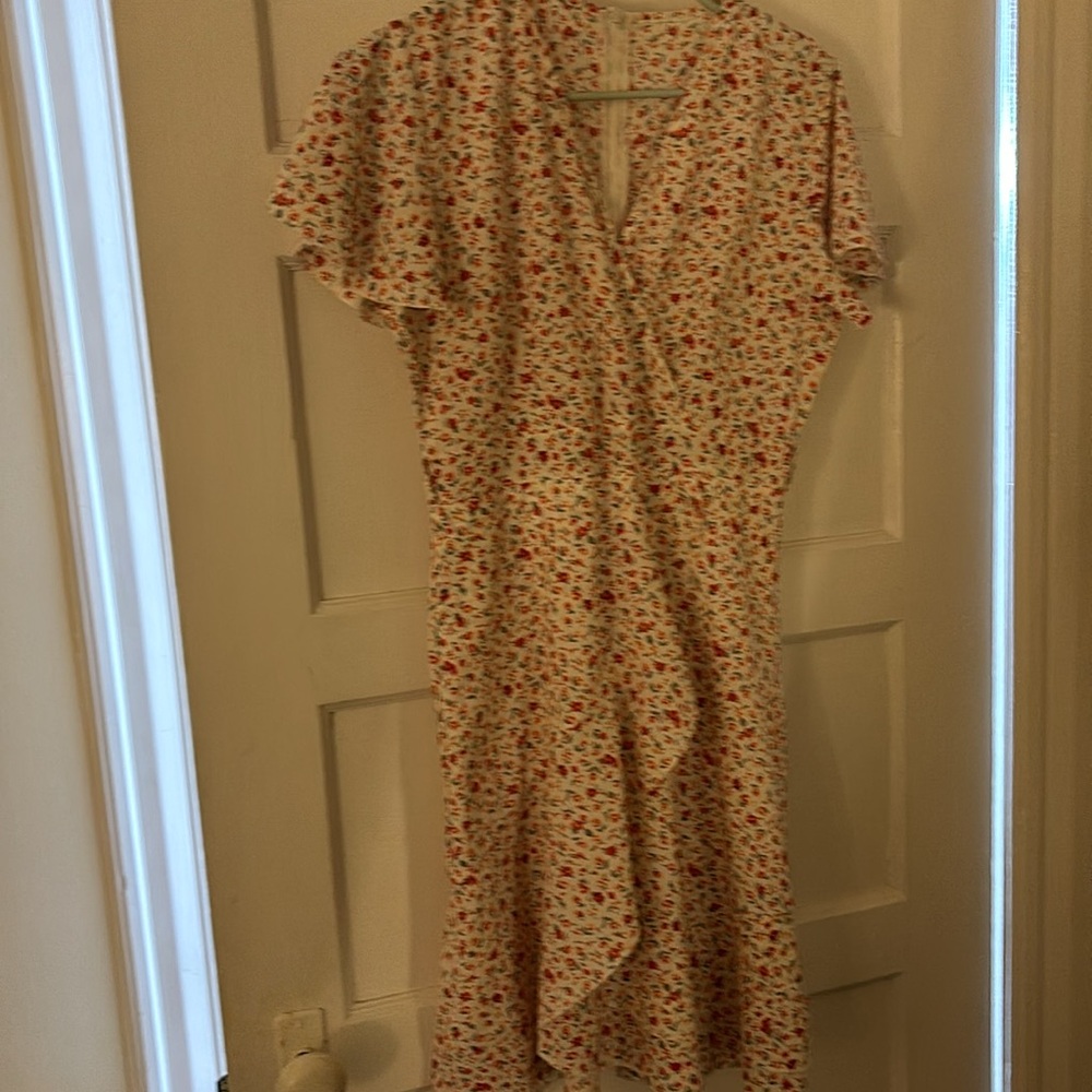 Mini floral dress short sleeve size small